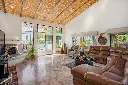 LIVING ROOM.webp