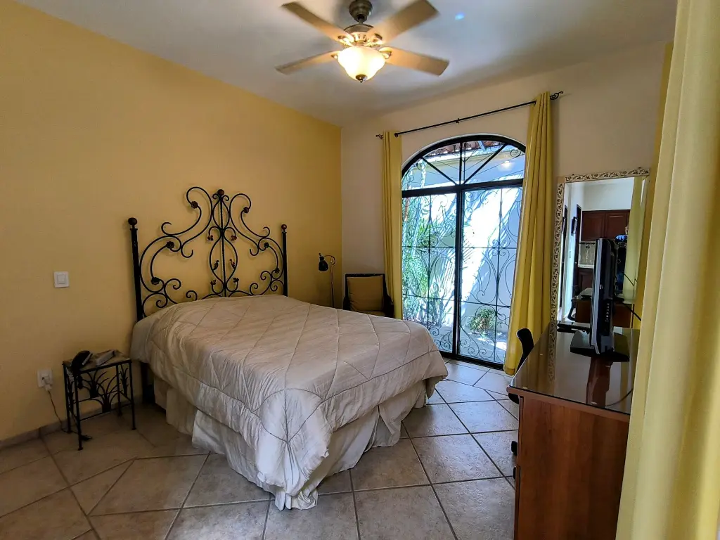 CR80 BDR CASITA CUARTO.webp