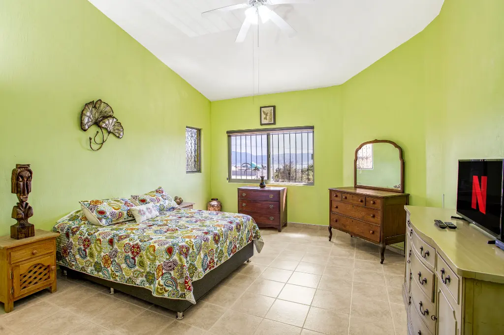 CKISKADEE MASTER BDR.webp